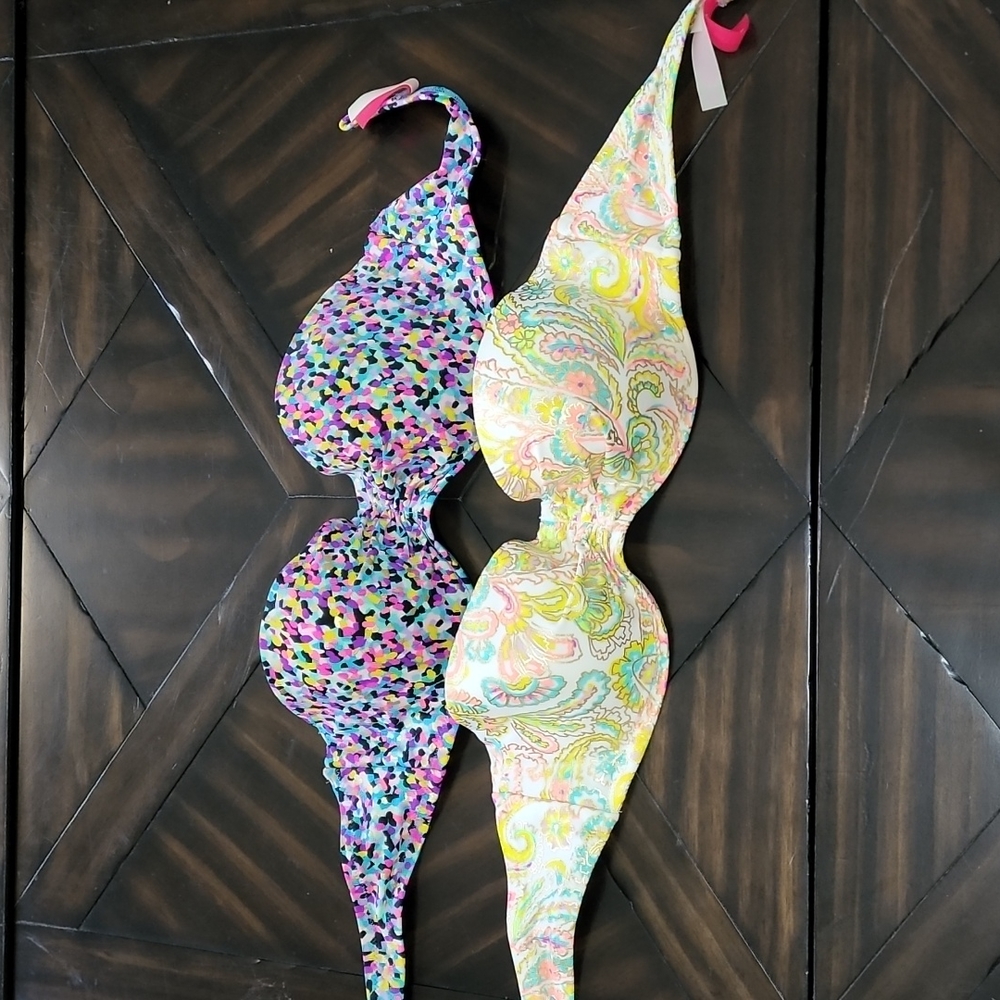 Bundle of 2 bikini tops